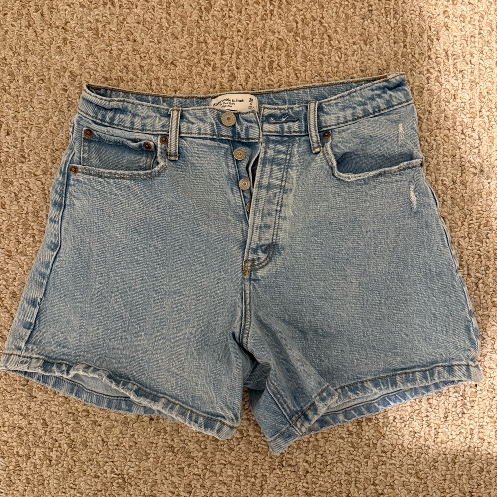 Abercrombie and Fitch High Rise Dad Short